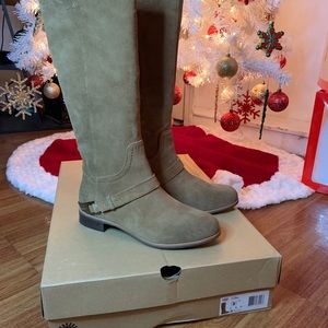 Ugg Channing Boot